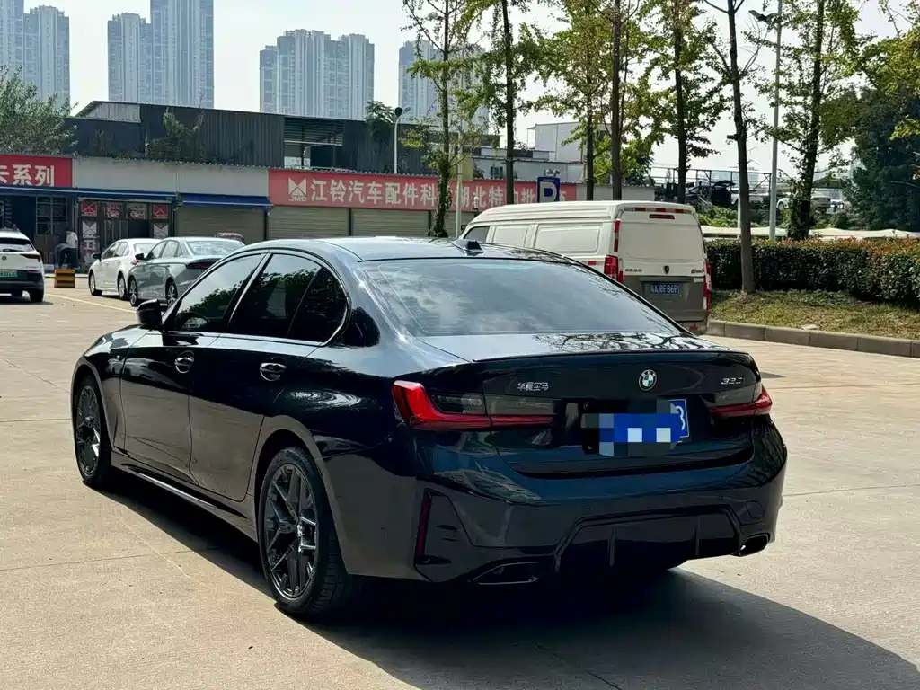 BMW 3 Series — миниатюра 7