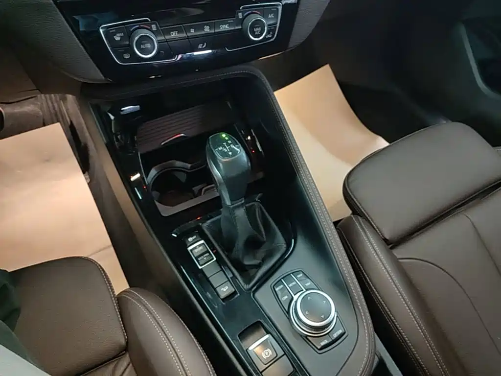 BMW X1 — миниатюра 14