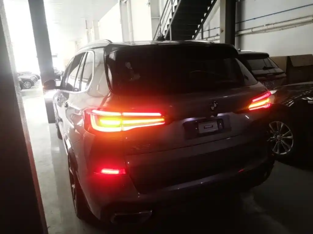 BMW X5 2022 xDrive 40Li M Sport