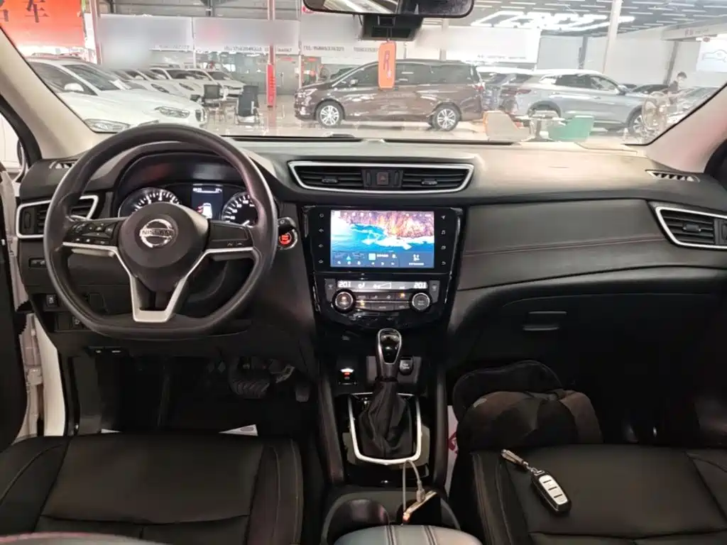 Nissan Qashqai — миниатюра 10