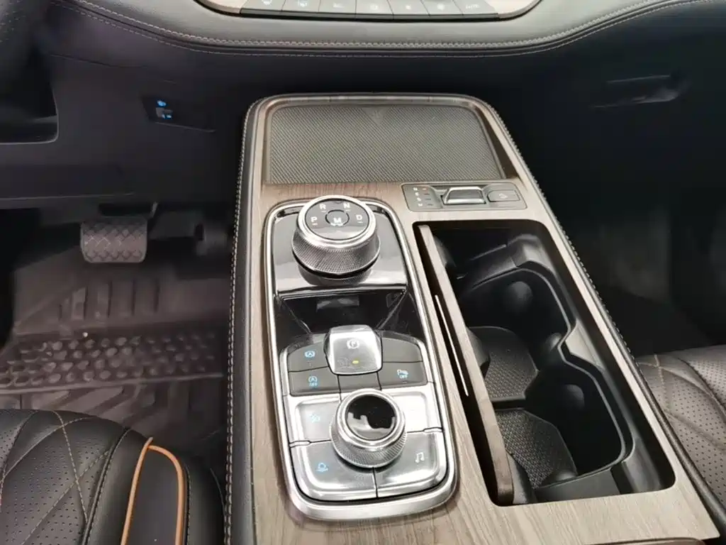 Ford Equator — миниатюра 14