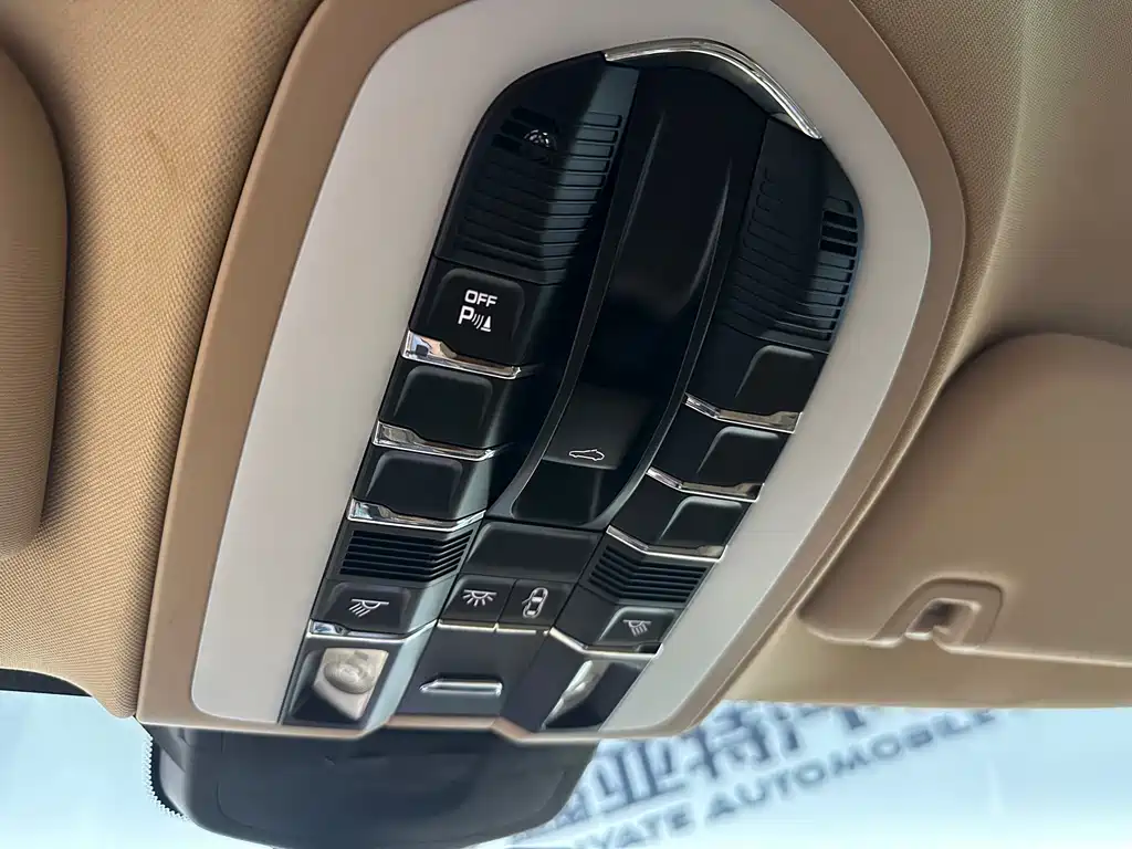 Porsche Panamera — миниатюра 19