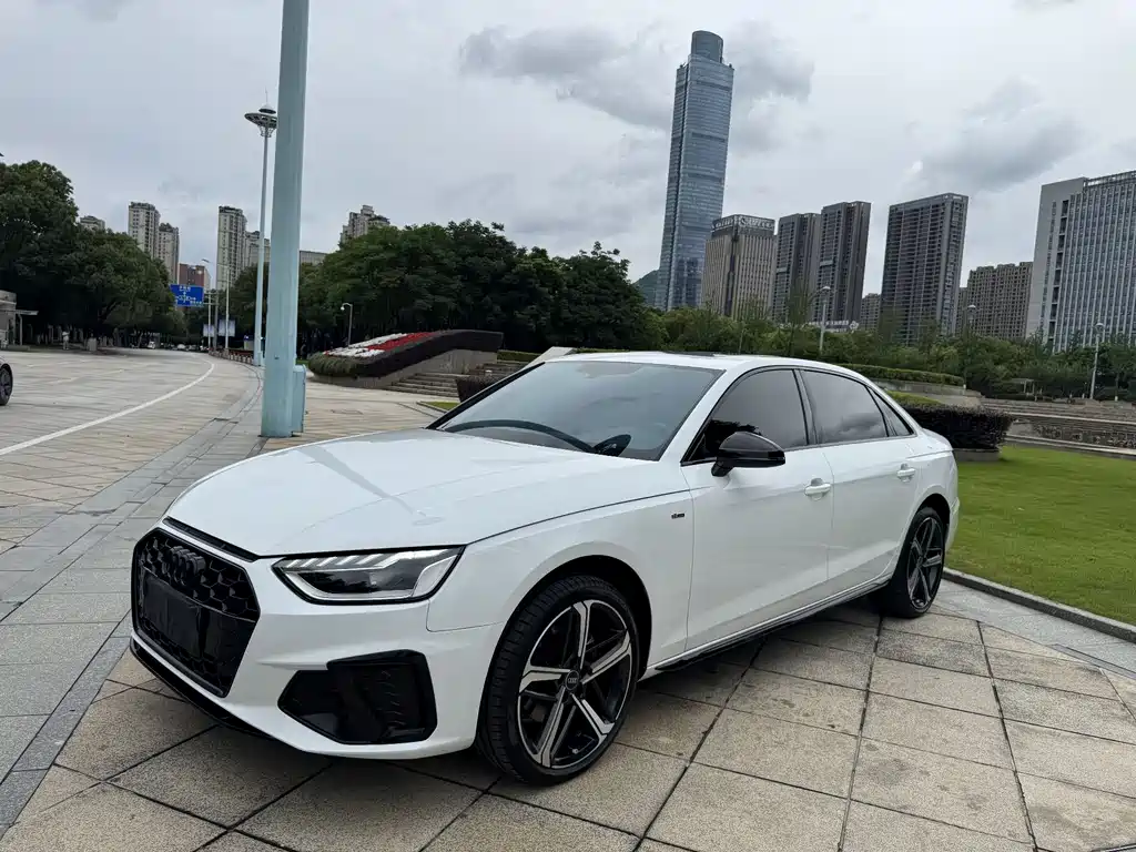 Audi A4L 2025