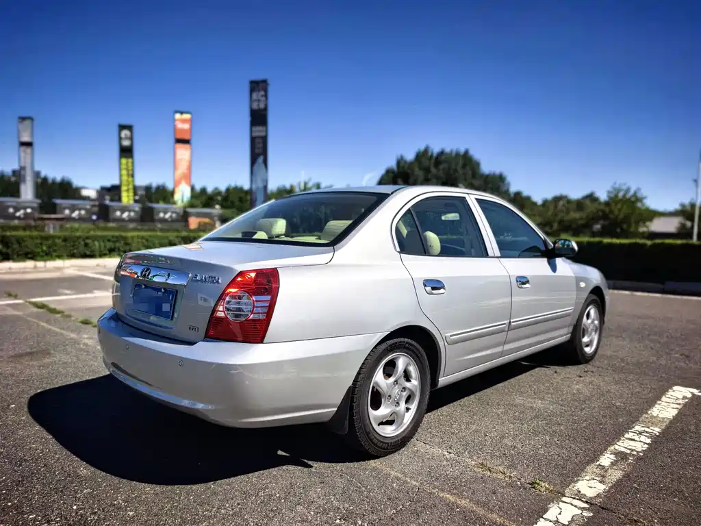 Hyundai Elantra — миниатюра 4