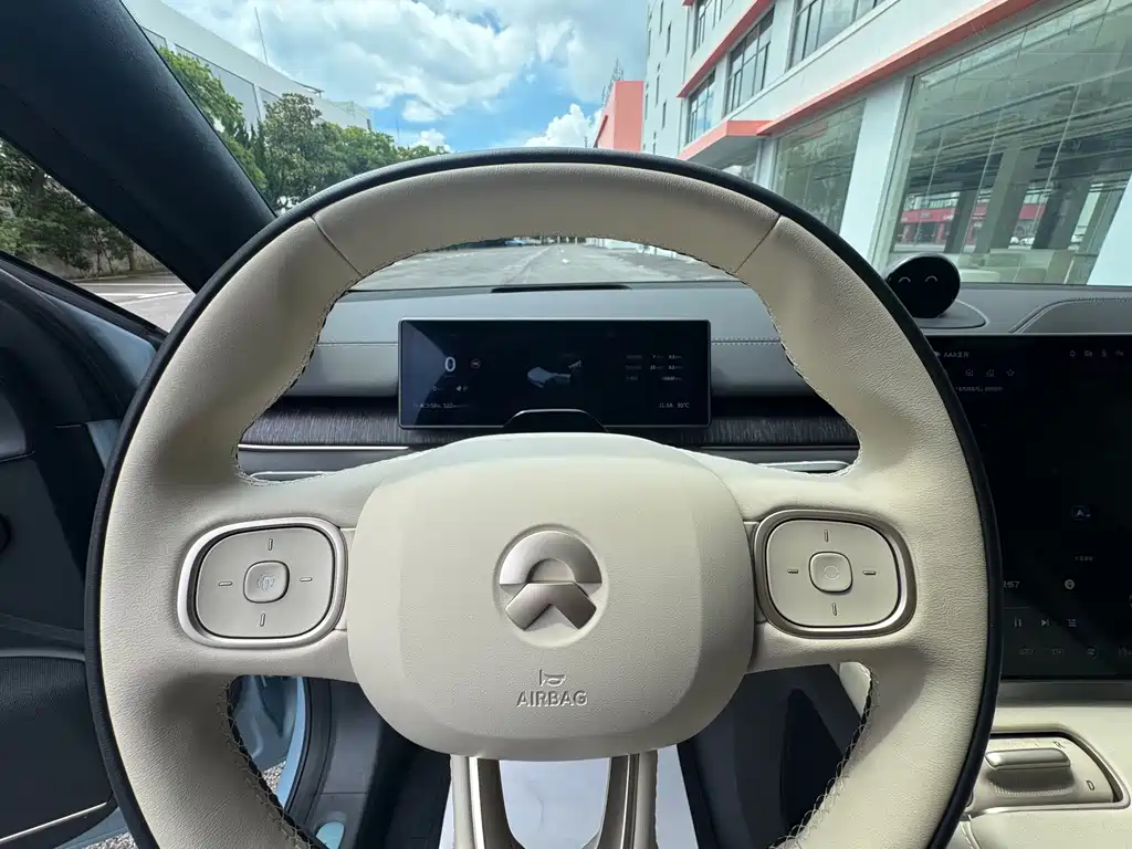 NIO ES6 — миниатюра 7