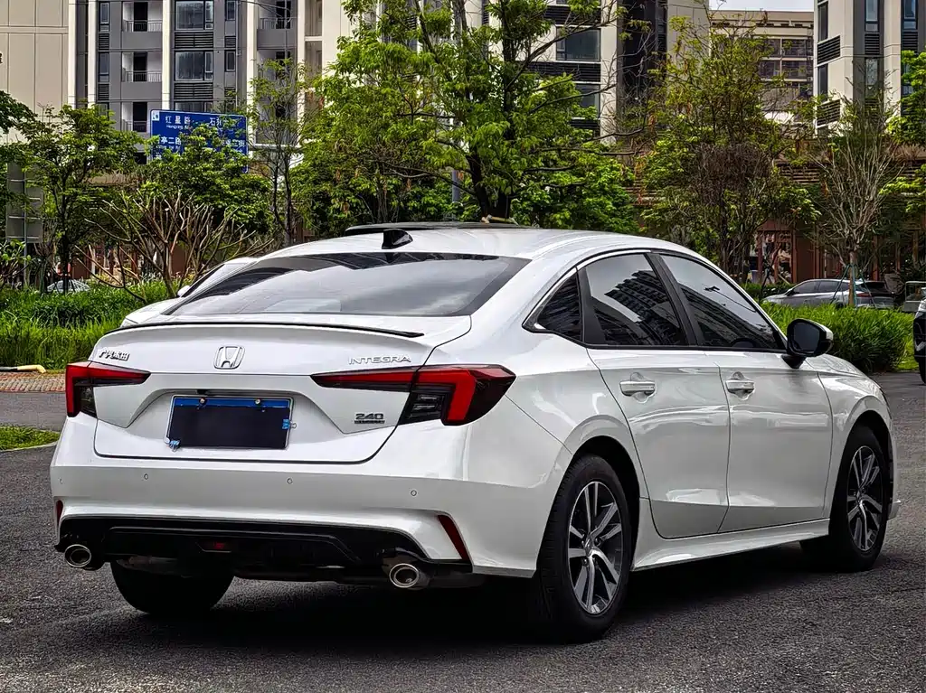 Honda Integra 2023 240TURBO CVT