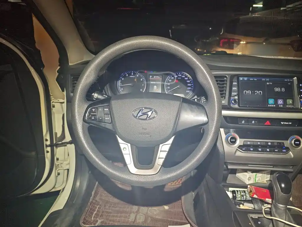 Hyundai Mistra — миниатюра 6