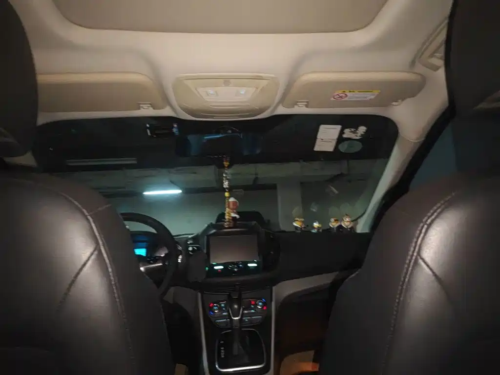 Ford Kuga — миниатюра 19