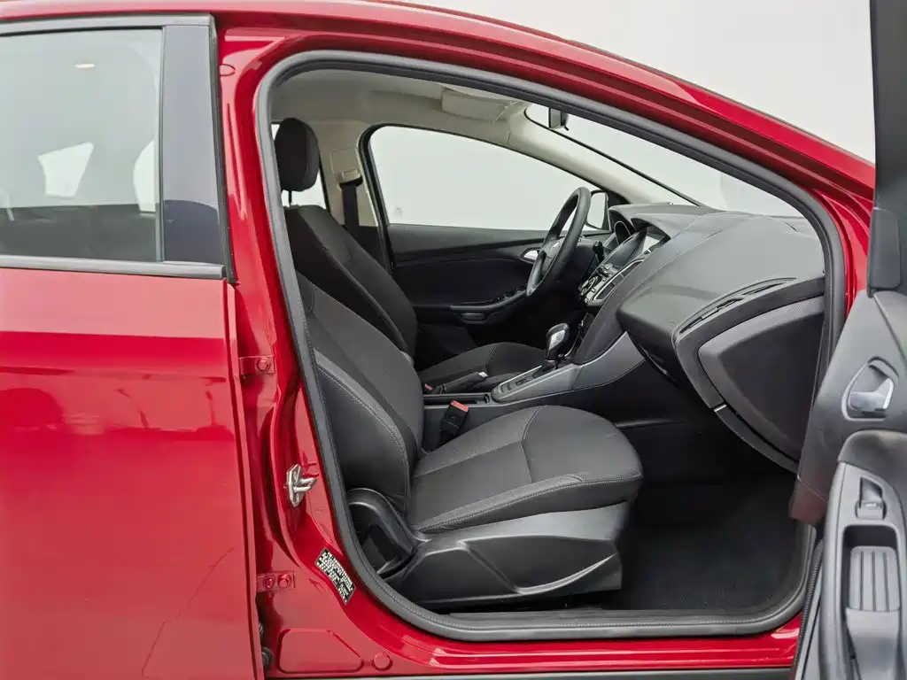 Ford Focus — миниатюра 23