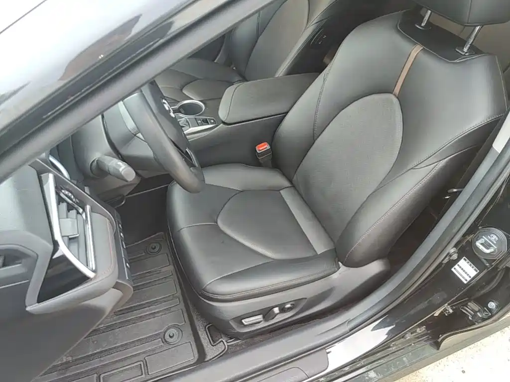 Toyota Camry — миниатюра 15