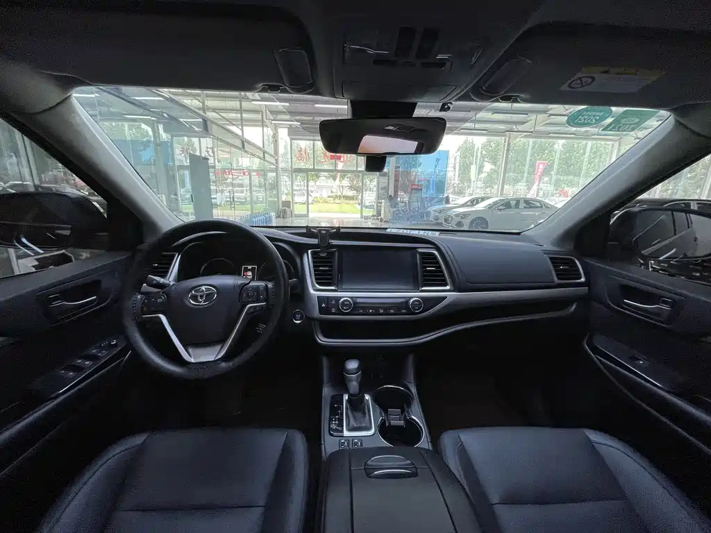 Toyota Highlander — миниатюра 33