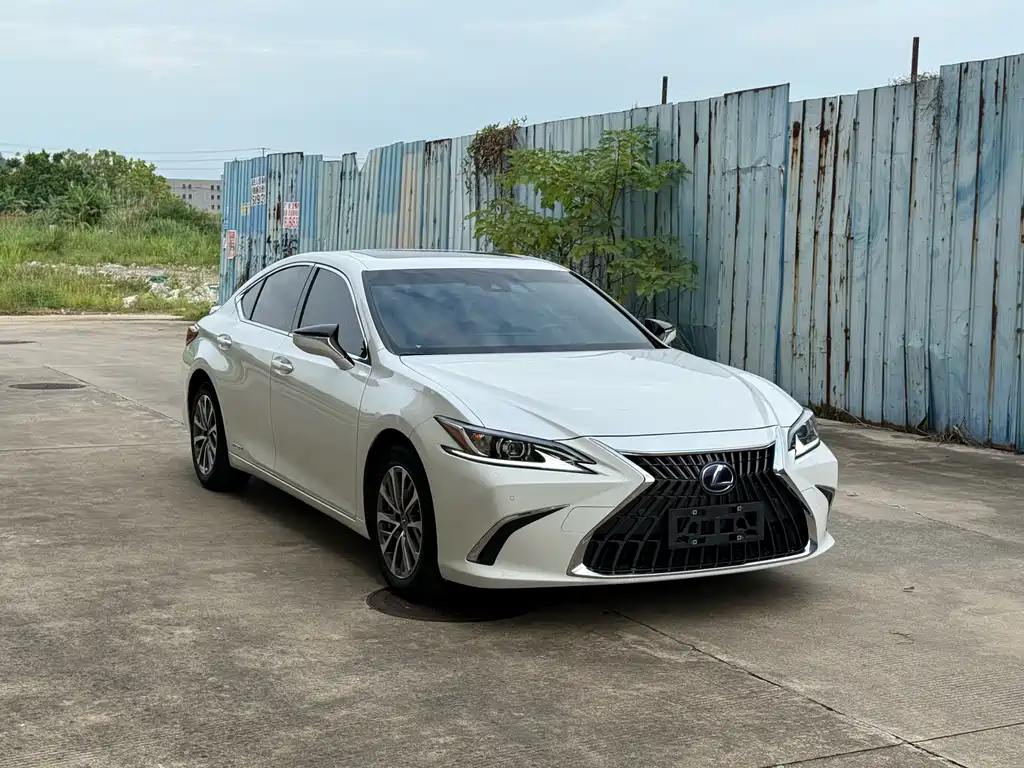 Lexus ES — миниатюра 3