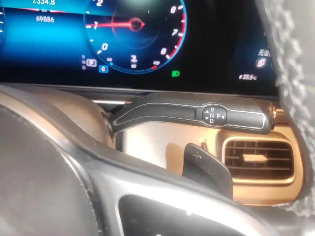 Mercedes-Benz GLE (Import) — миниатюра 15