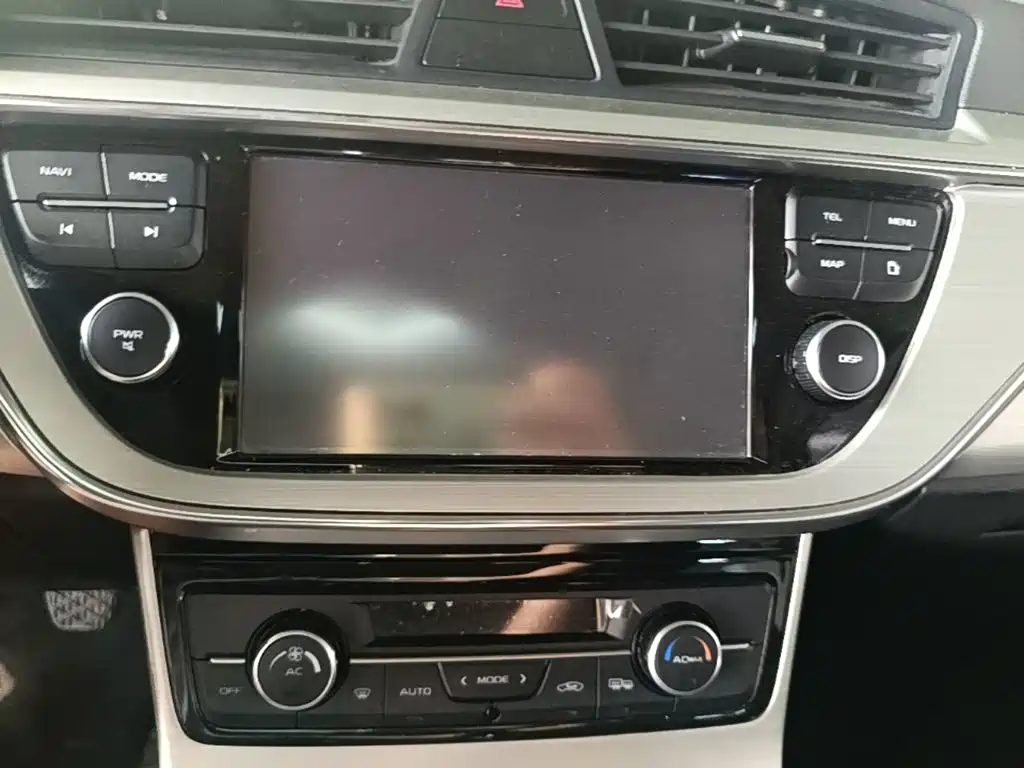 Geely Emgrand GL — миниатюра 13
