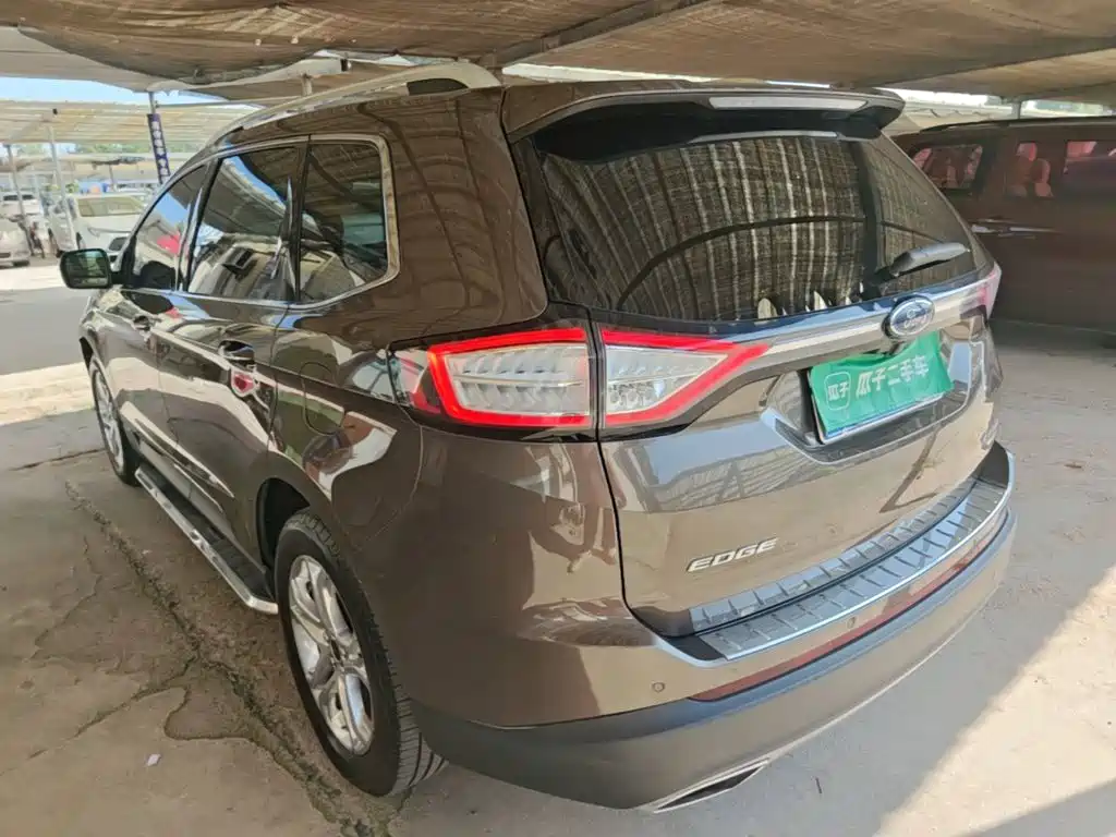 Ford Edge — миниатюра 5