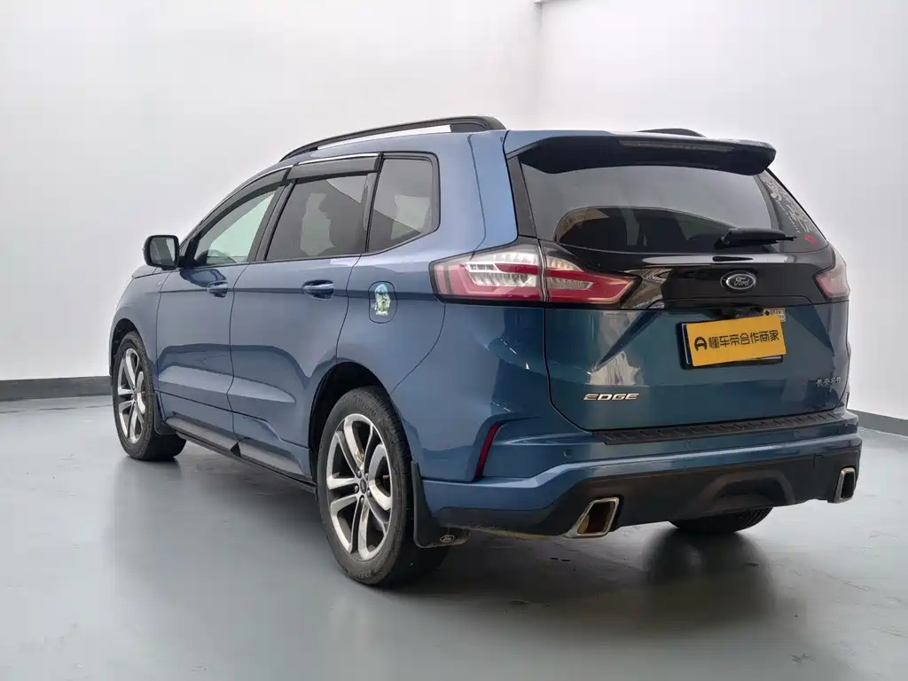 Ford Edge — миниатюра 6