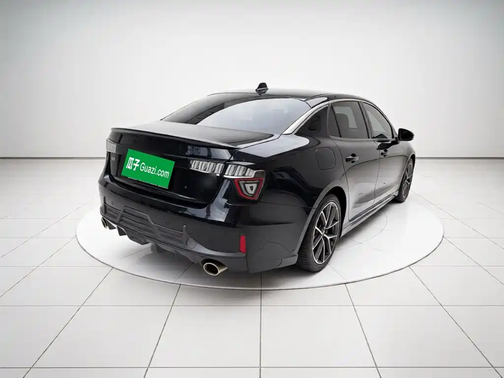 Lynk & Co 03 — миниатюра 6