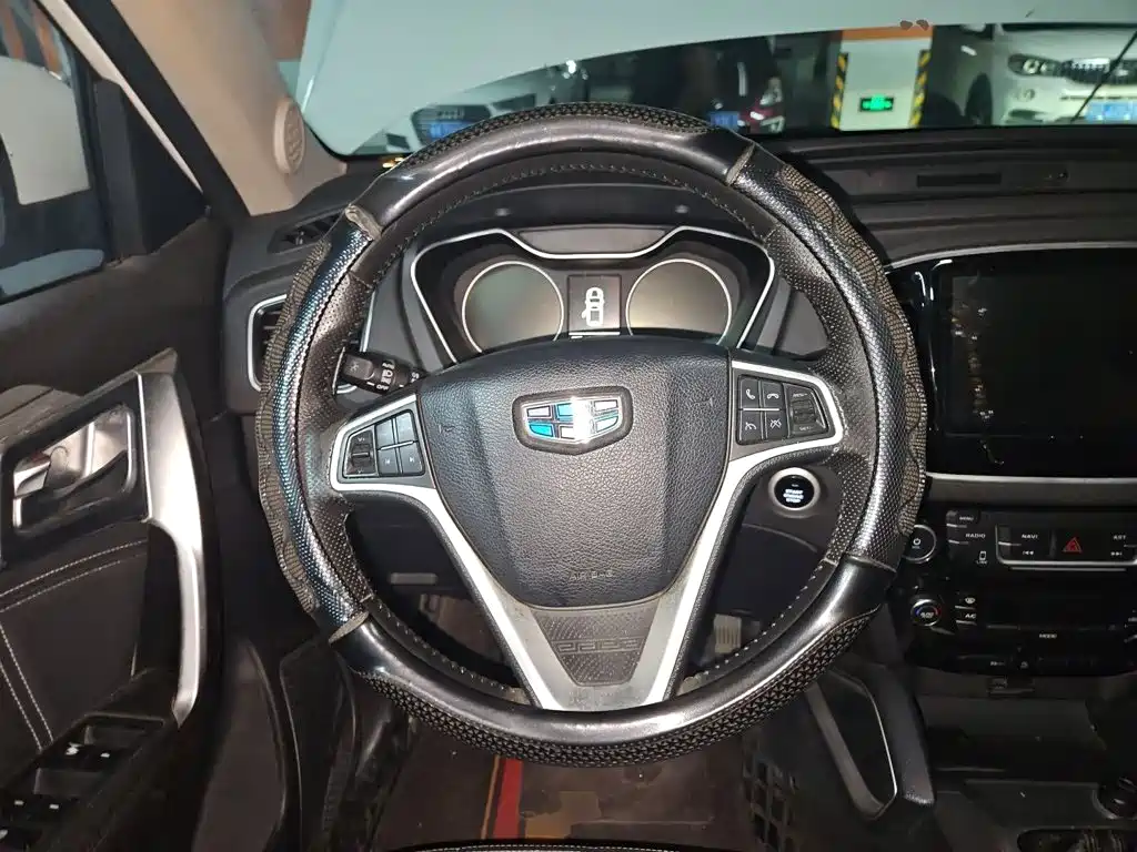 Geely Vision X6 — миниатюра 11