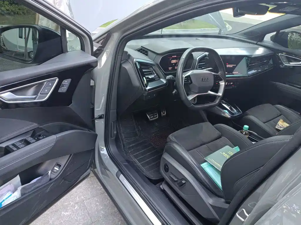 Audi Q4 e-tron — миниатюра 22