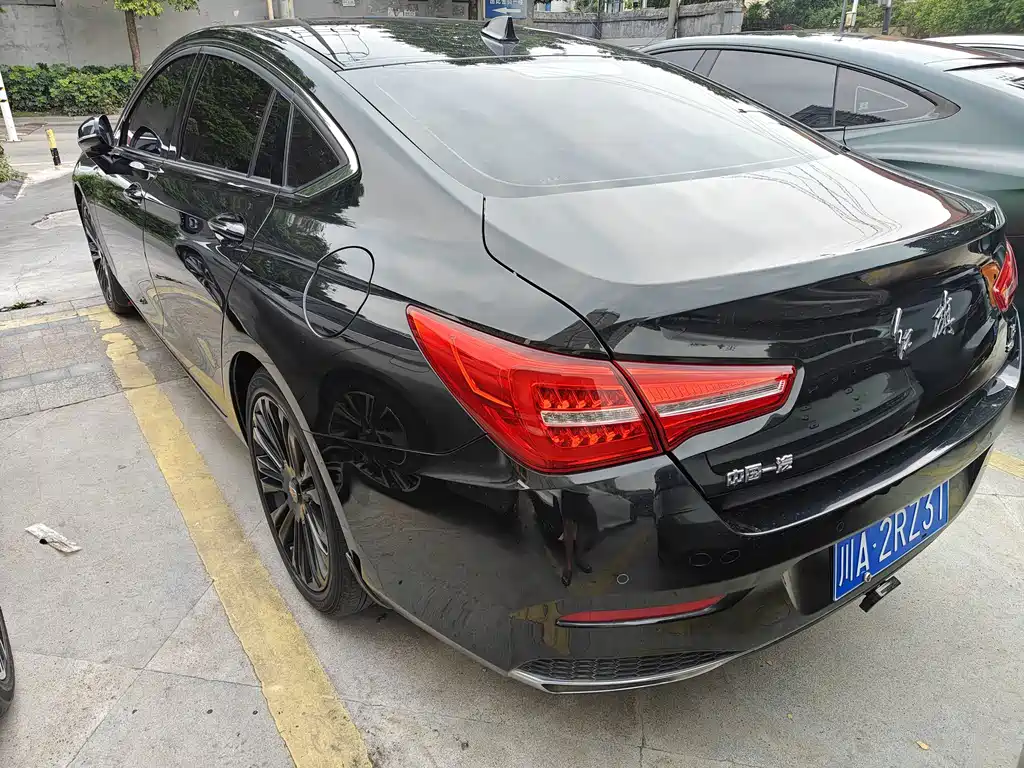 Hongqi Hongqi H5 — миниатюра 15