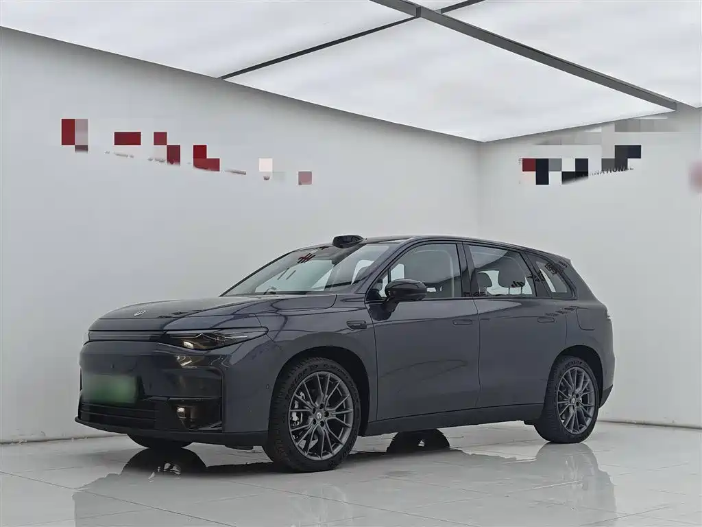 ZERO-RUNNING CAR ZERO RUN C10