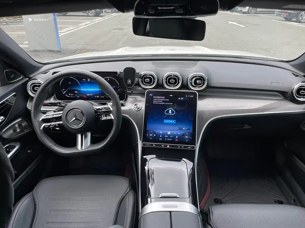 Mercedes-Benz C-Class — миниатюра 10