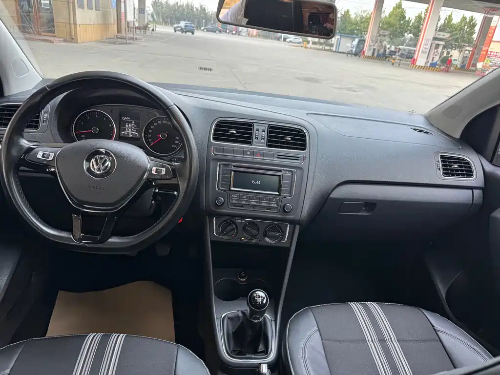 Volkswagen Polo — миниатюра 4
