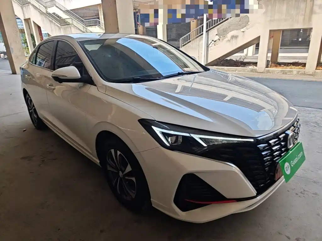 Changan Eado — миниатюра 4