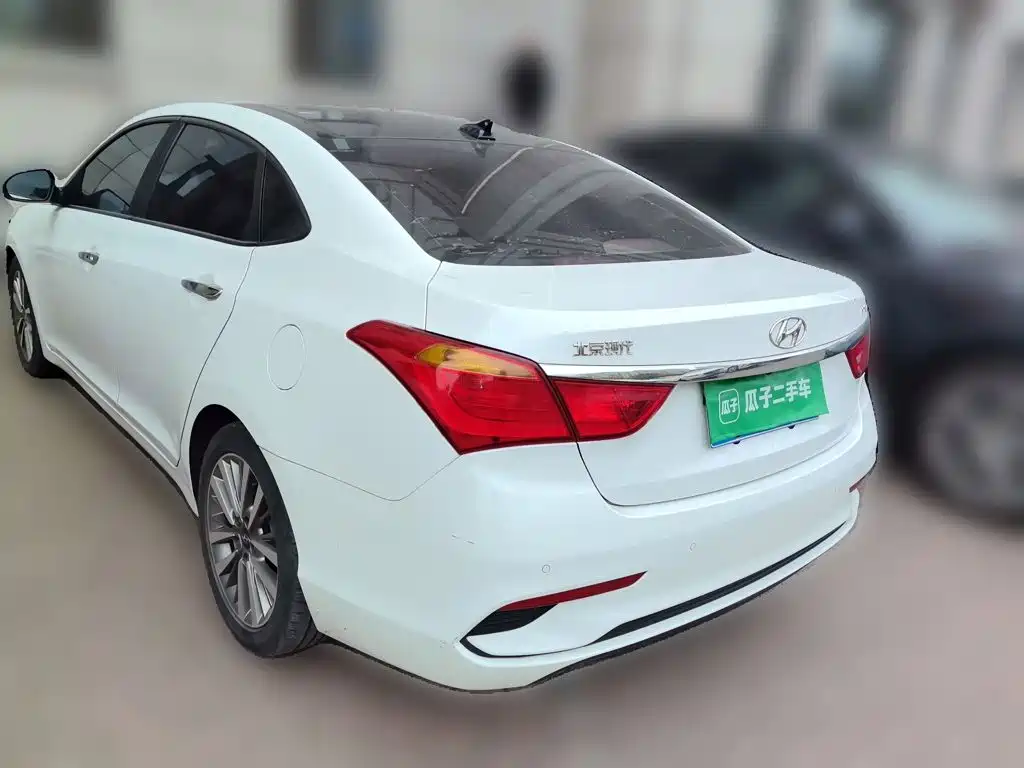 Hyundai Mistra — миниатюра 4