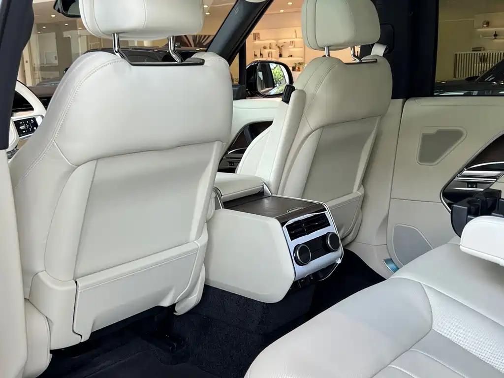Land Rover Range Rover — миниатюра 7