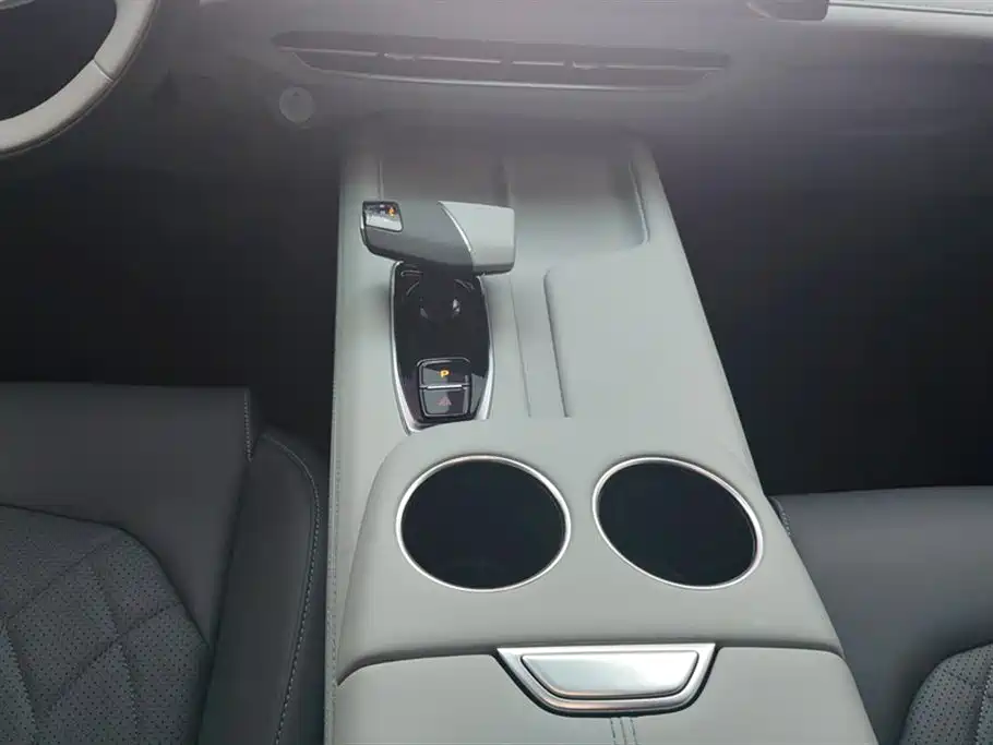 CHANGAN UNI Z NEW ENERGY