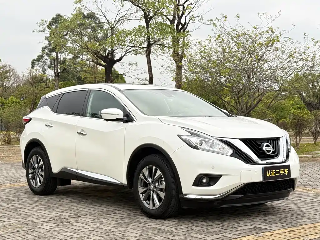 NISSAN LOULAN