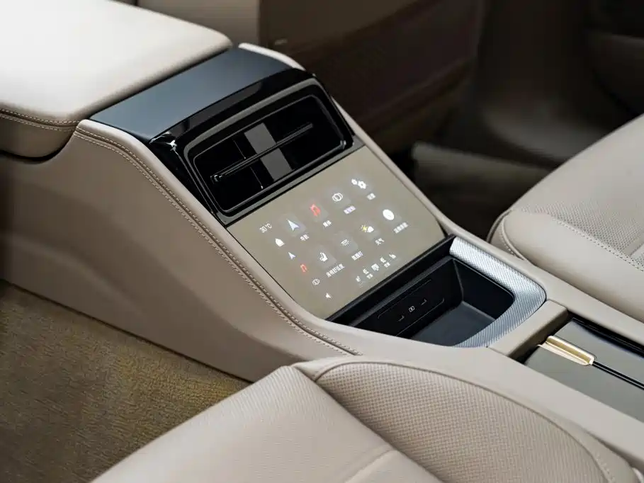 Porsche Panamera — миниатюра 11