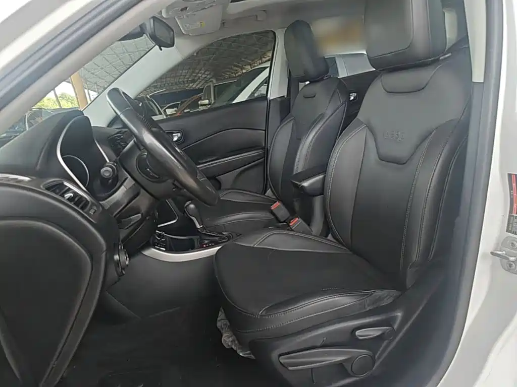 Jeep Compass — миниатюра 15