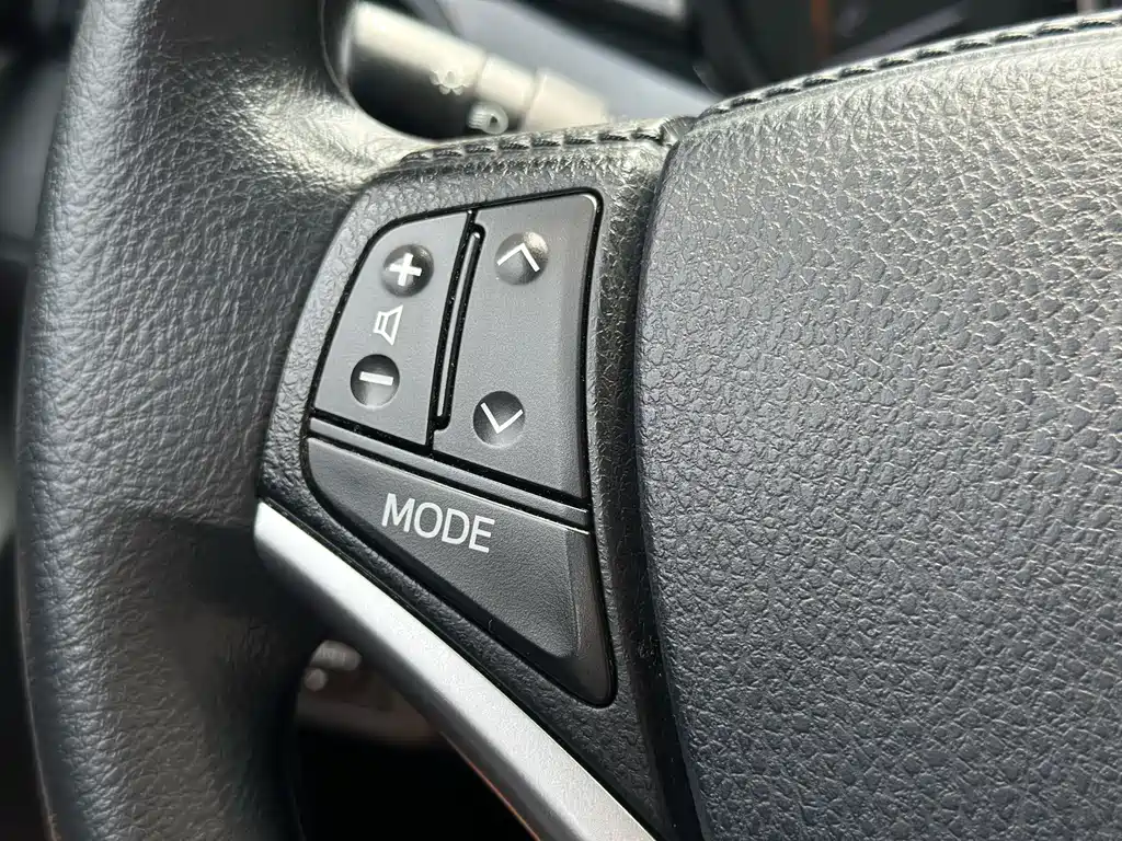 Toyota Yaris L — миниатюра 7
