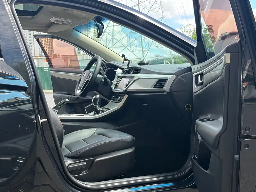 Geely Emgrand GL — миниатюра 12