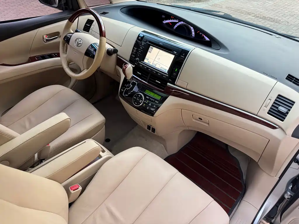 Toyota Previa — миниатюра 11