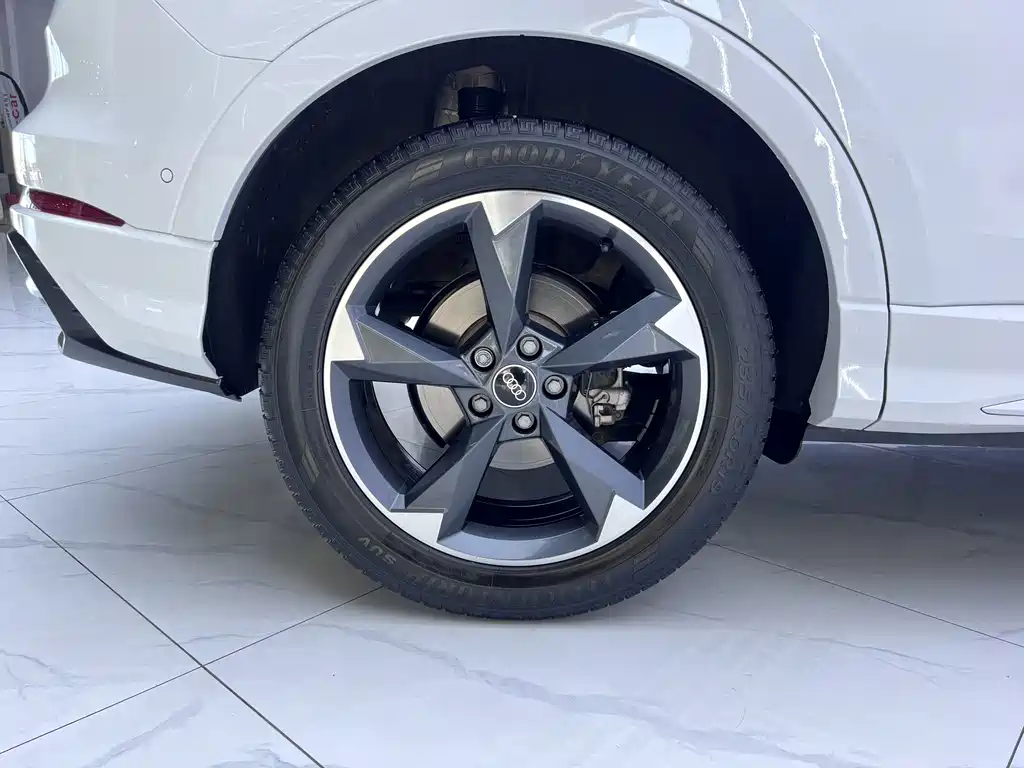 Audi Q3 — миниатюра 21