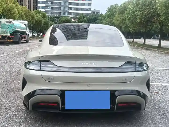 Xiaomi SU7 — миниатюра 7