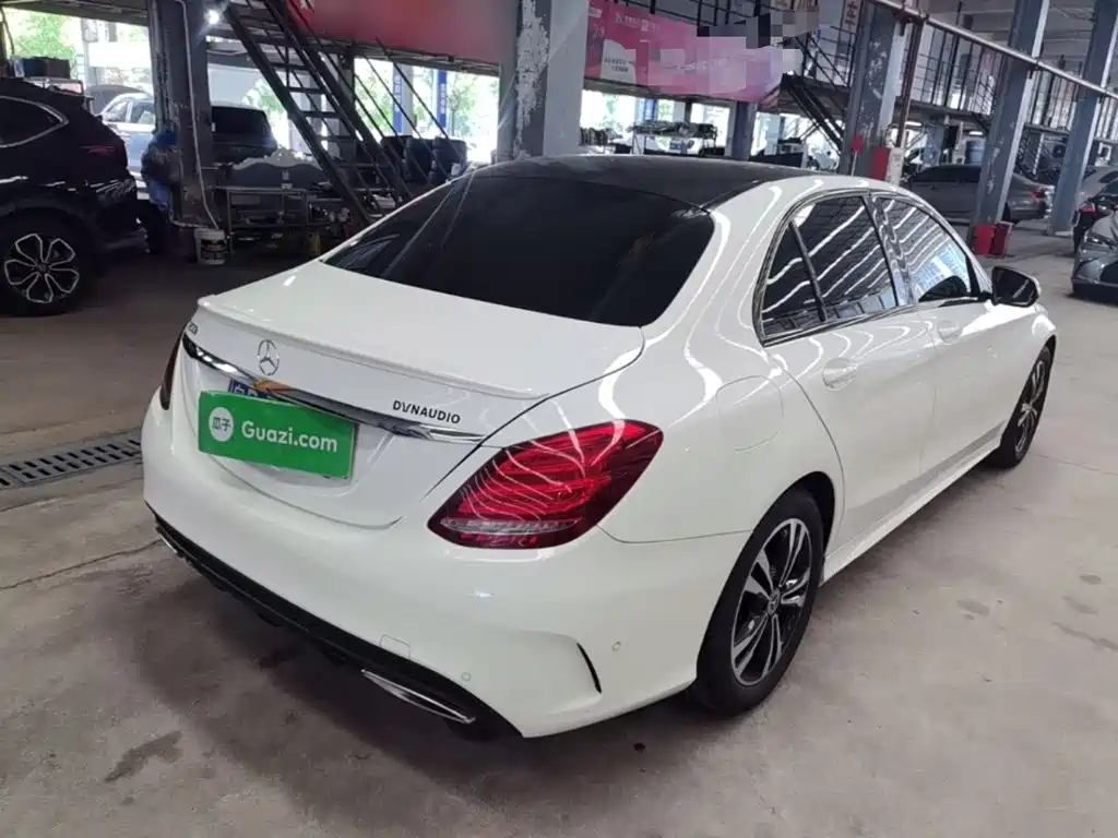 Mercedes-Benz C-Class — миниатюра 7