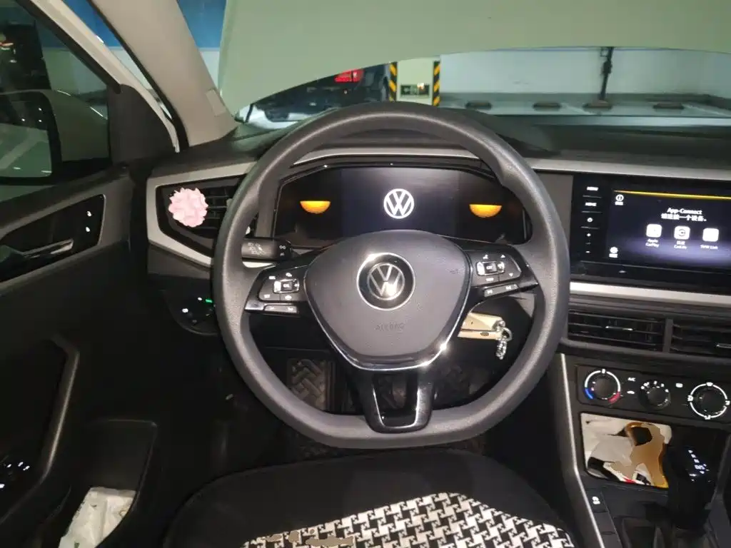 Volkswagen Polo — миниатюра 11