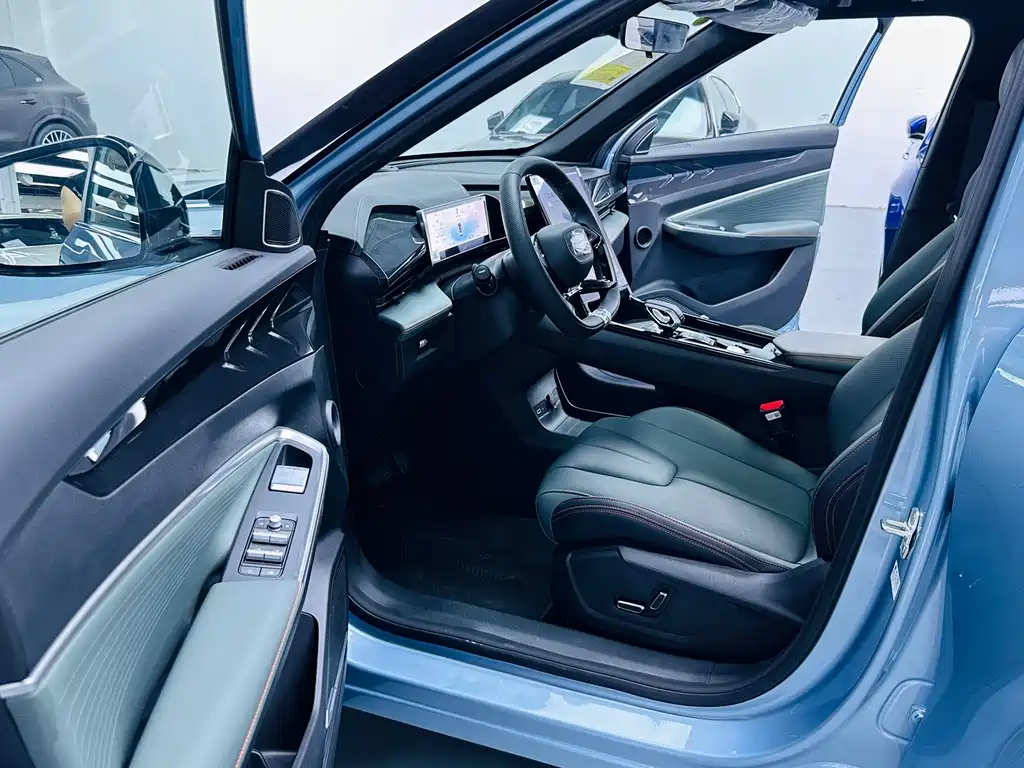 Geely Boyue — миниатюра 4
