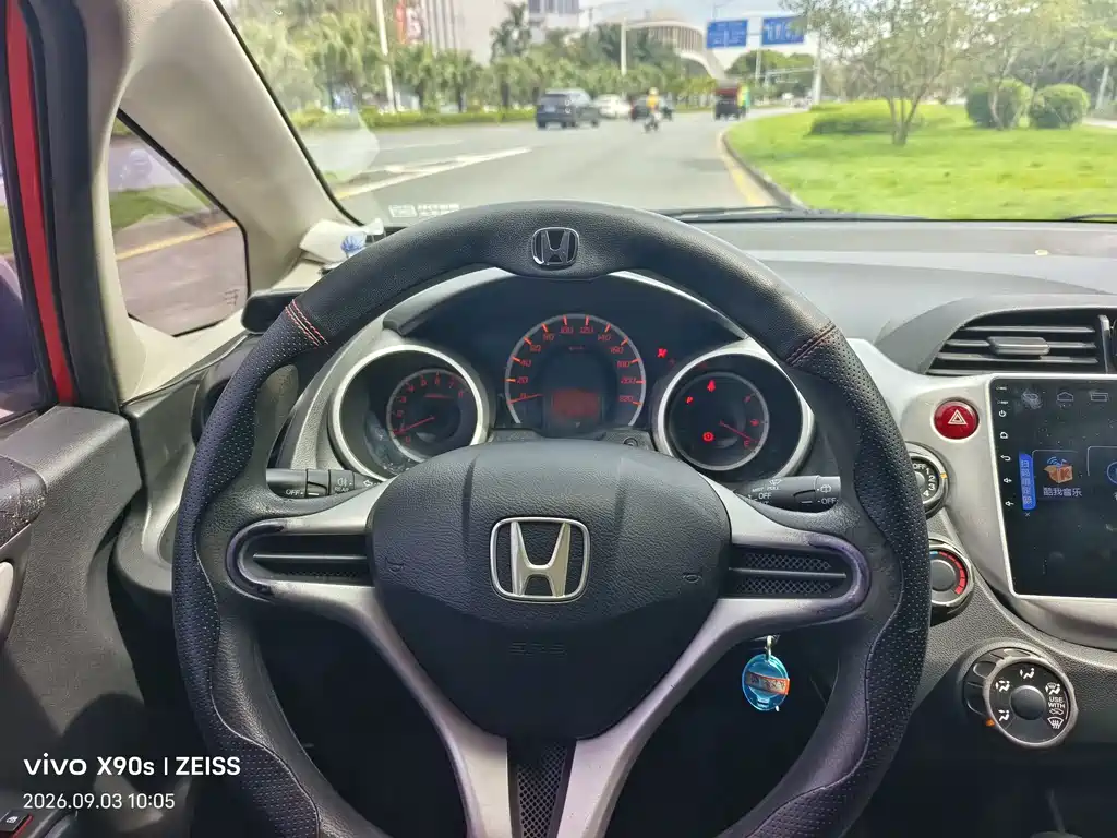 Honda Fit — миниатюра 18