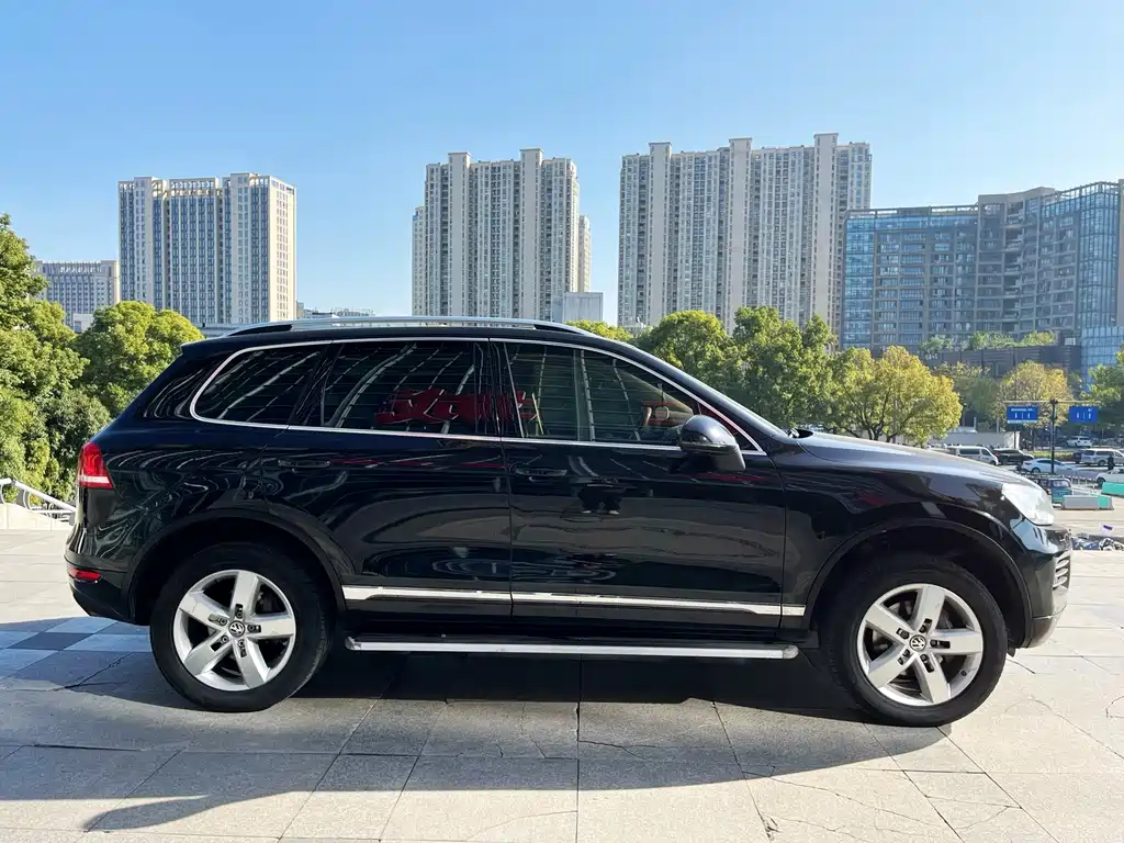 Volkswagen Touareg — миниатюра 5