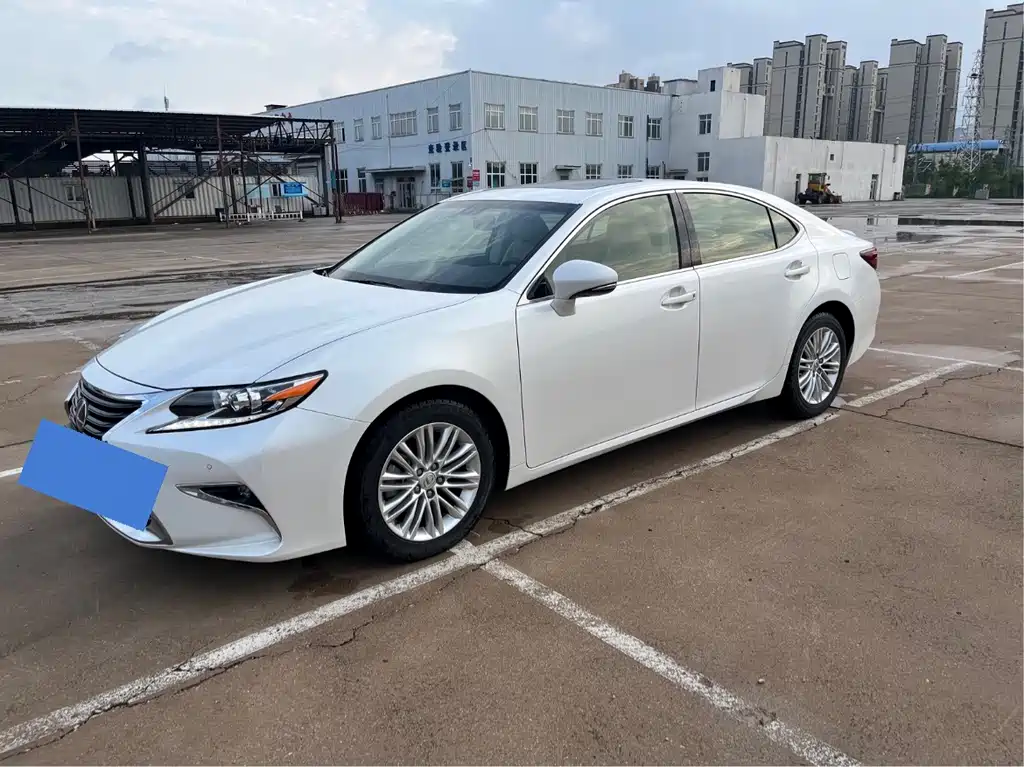 Lexus ES — миниатюра 15