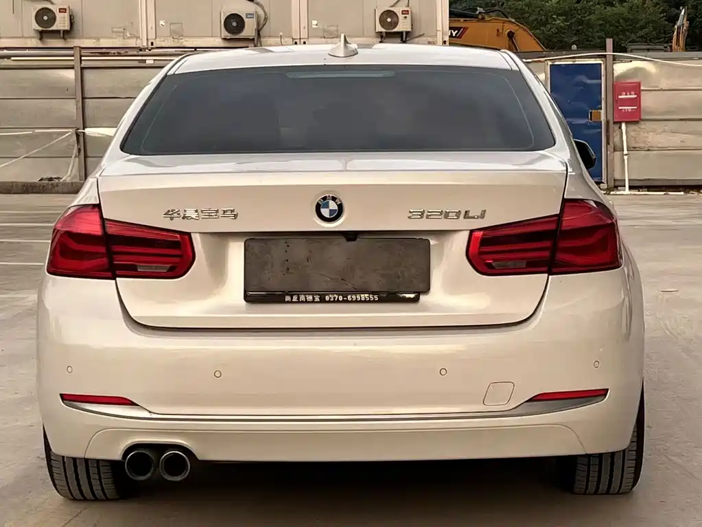 BMW 3 Series — миниатюра 14