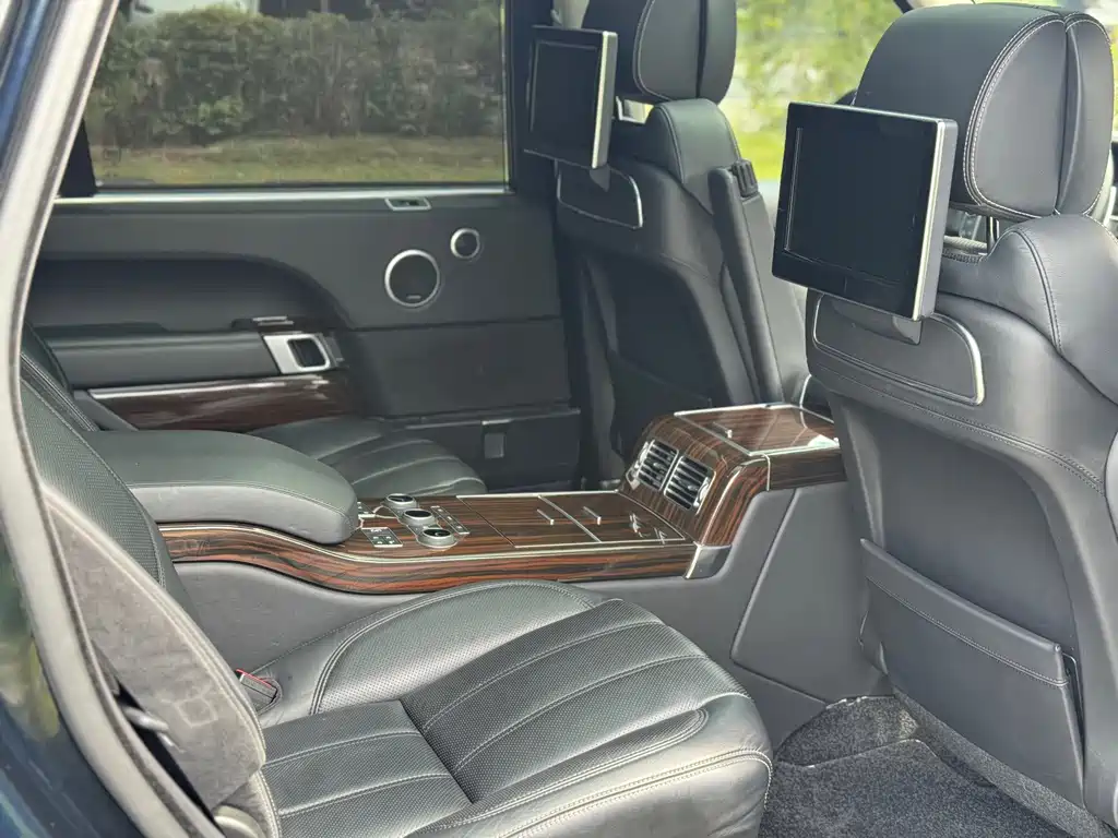 Land Rover Range Rover — миниатюра 10