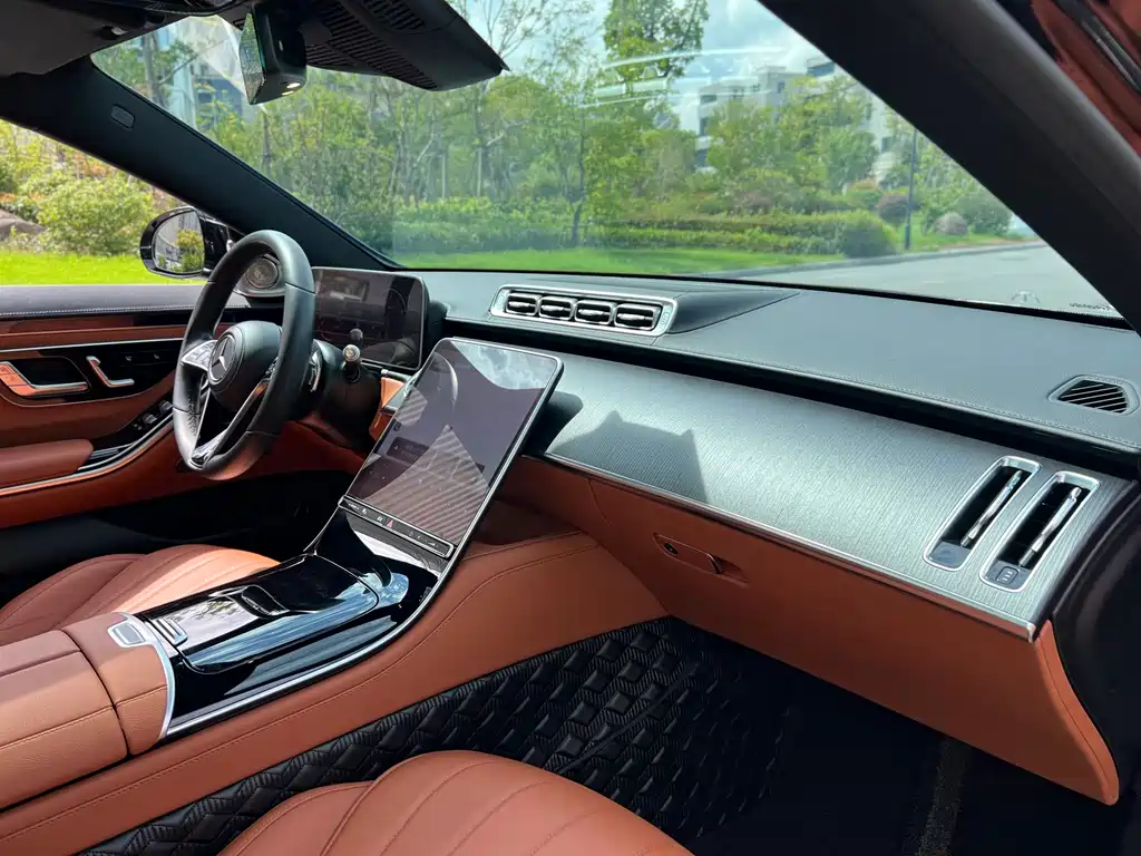 Mercedes-Benz S-Class — миниатюра 11