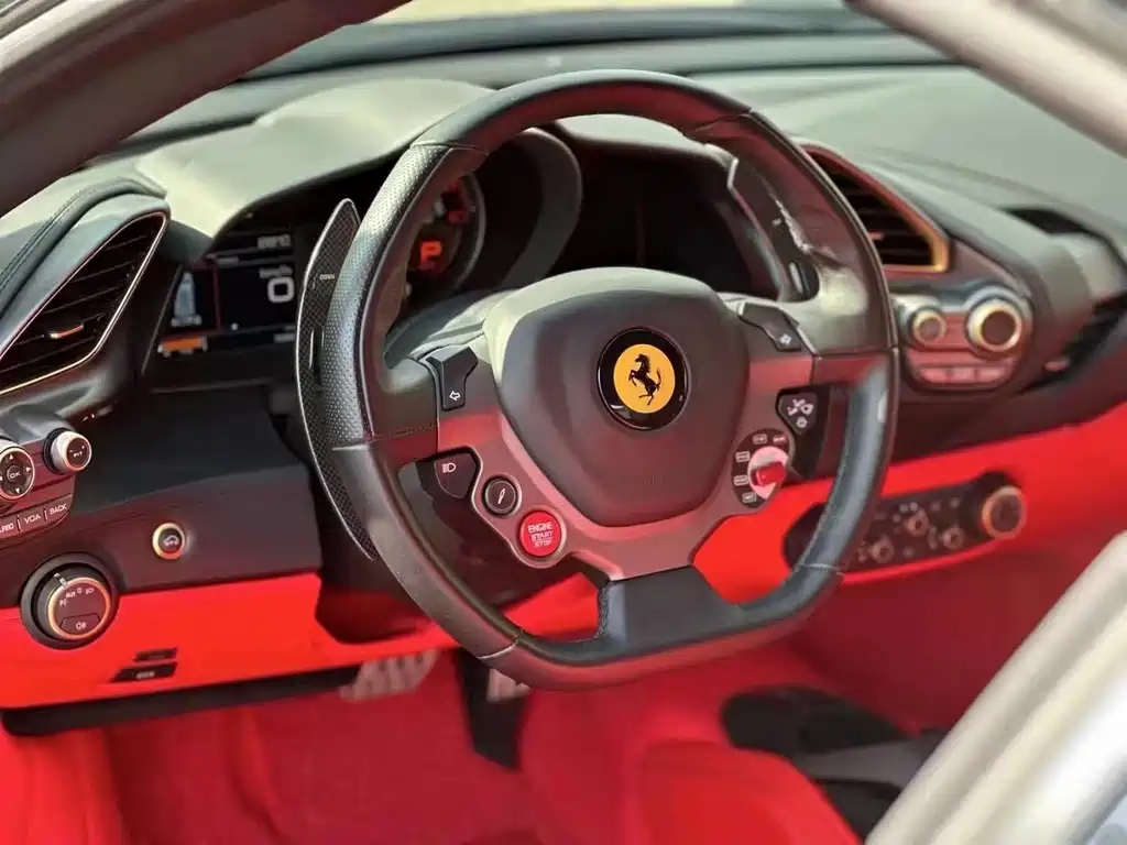 Ferrari 488 — миниатюра 7