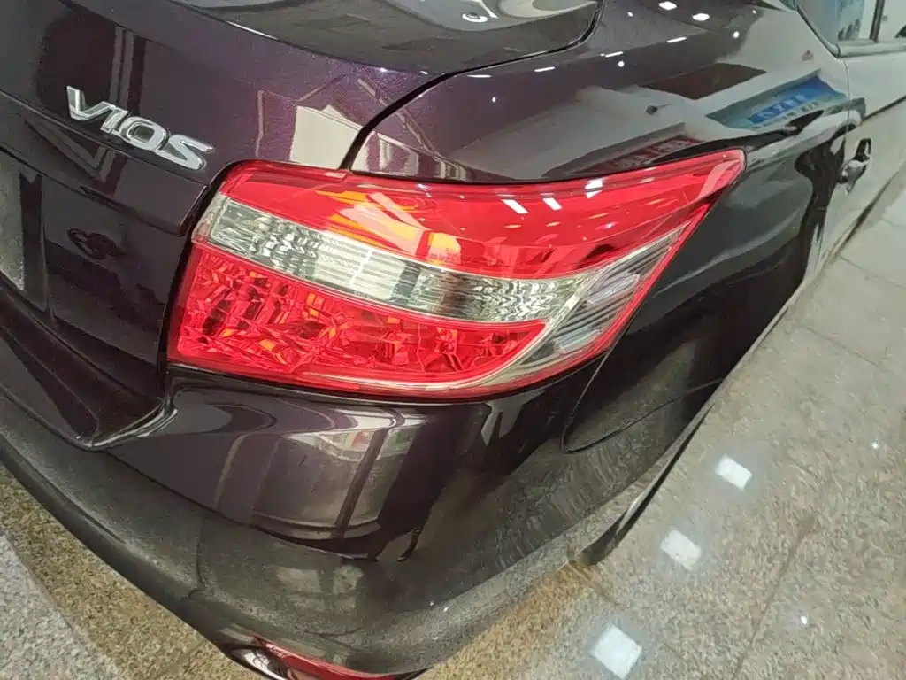 Toyota Vios — миниатюра 8